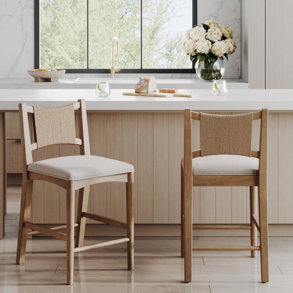 Seagrass Back Arched Footrest Bar Stool