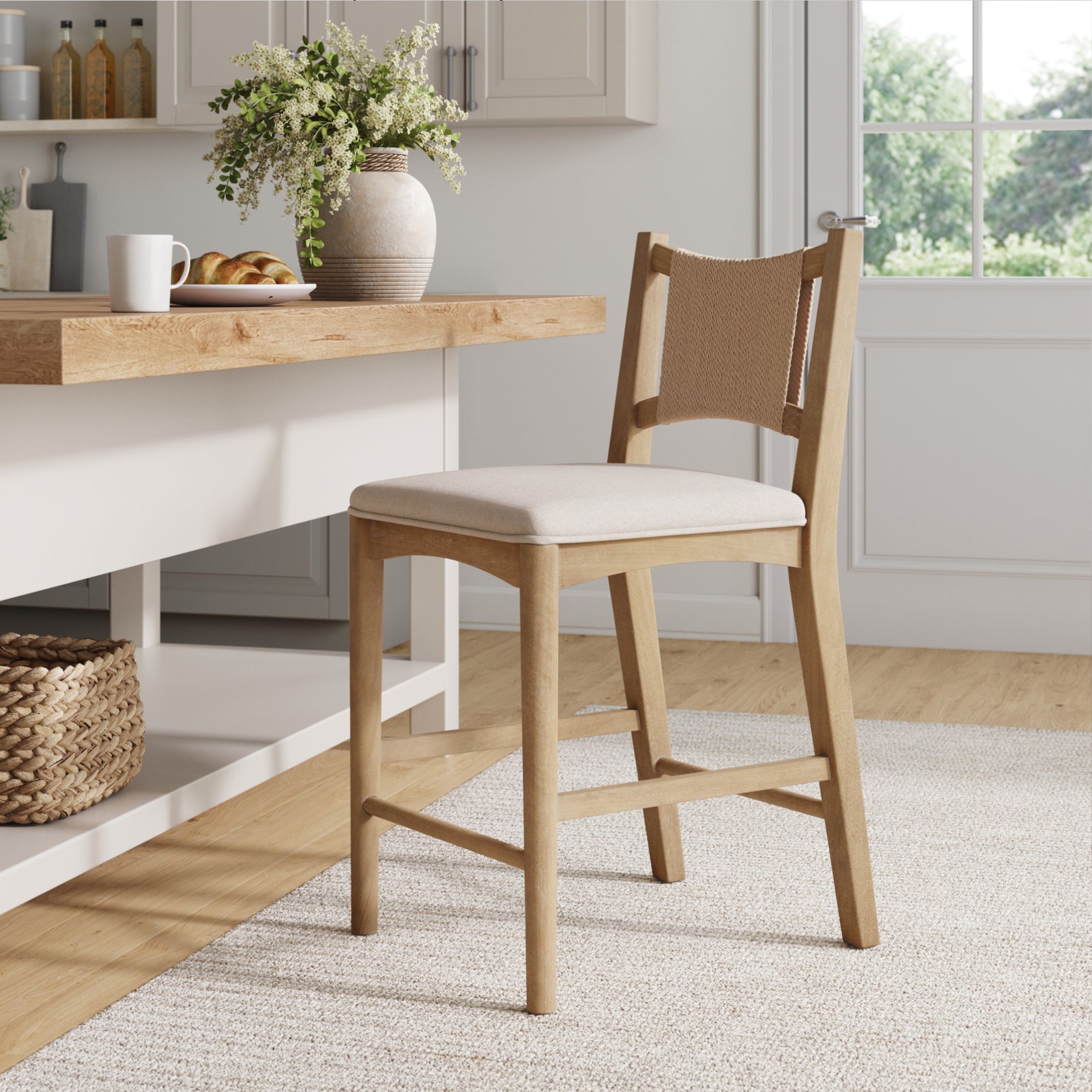 Seagrass Back Arched Footrest Bar Stool