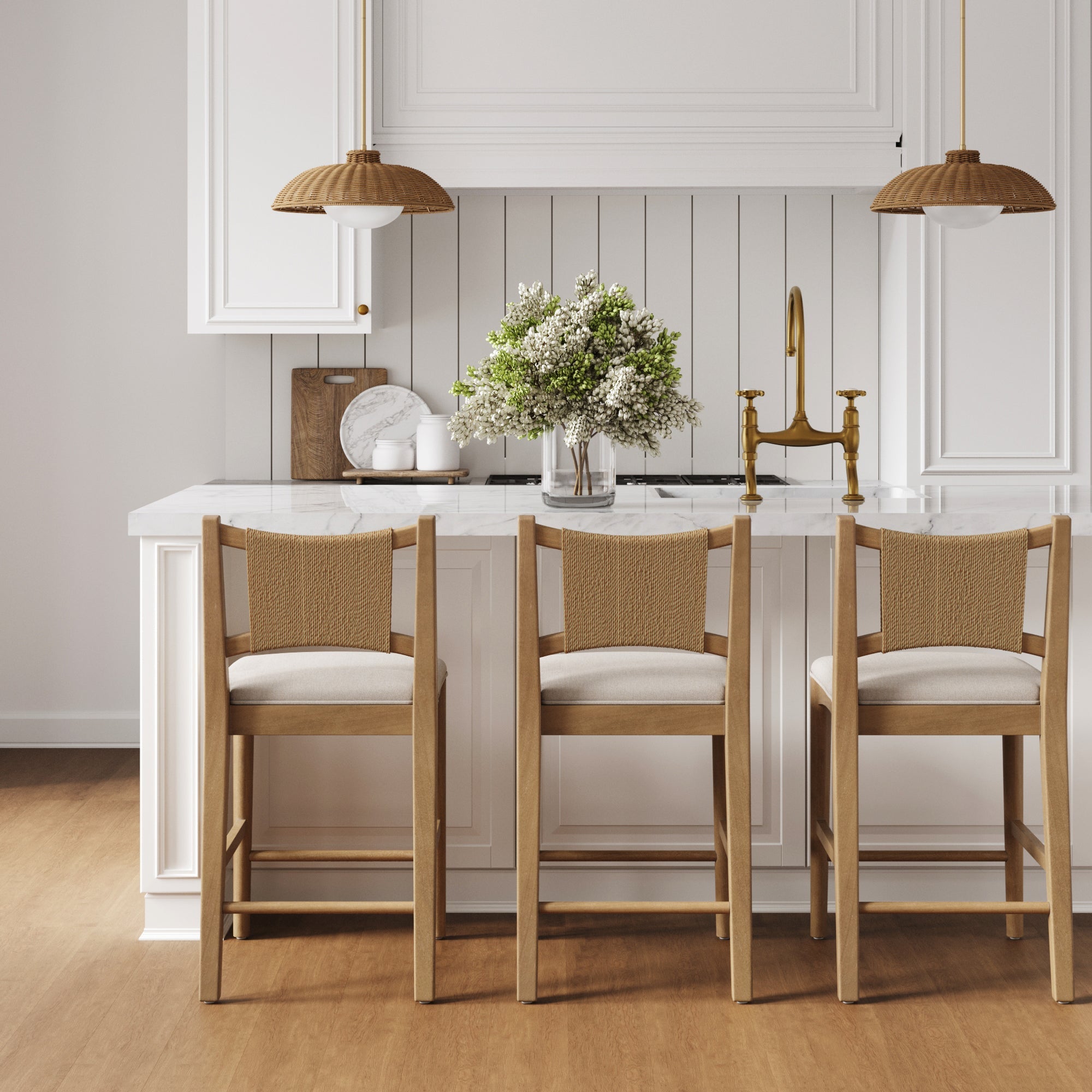 Seagrass Back Arched Footrest Bar Stool