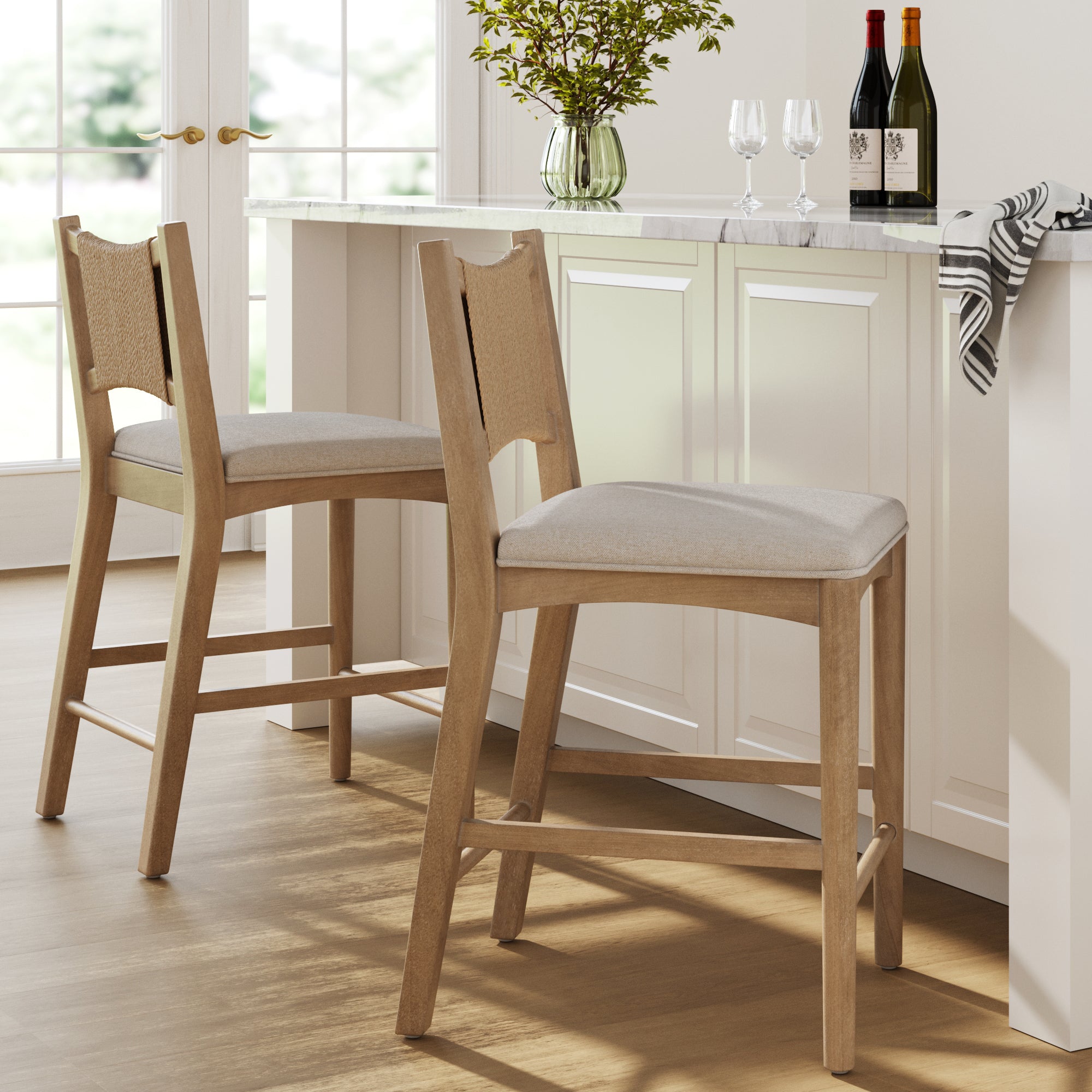 Seagrass Back Arched Footrest Bar Stool